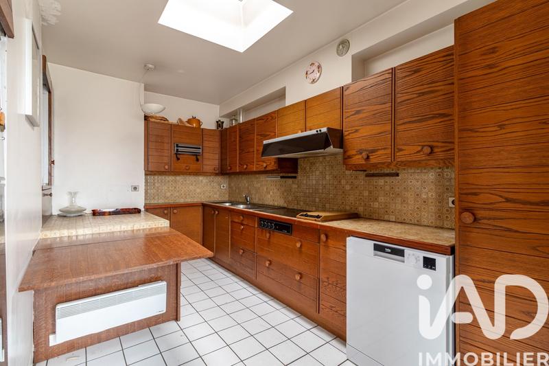 Appartement - 230 m² - 8 pièces