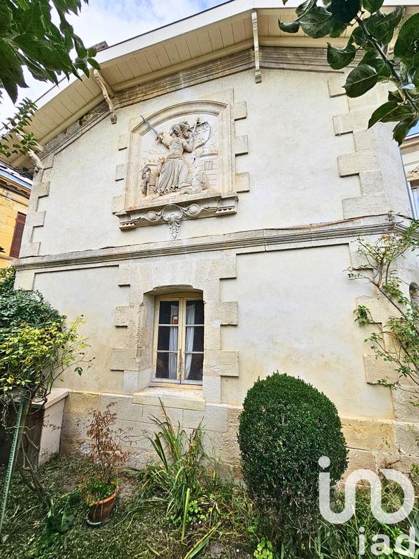 Maison - 170 m² - 9 pièces