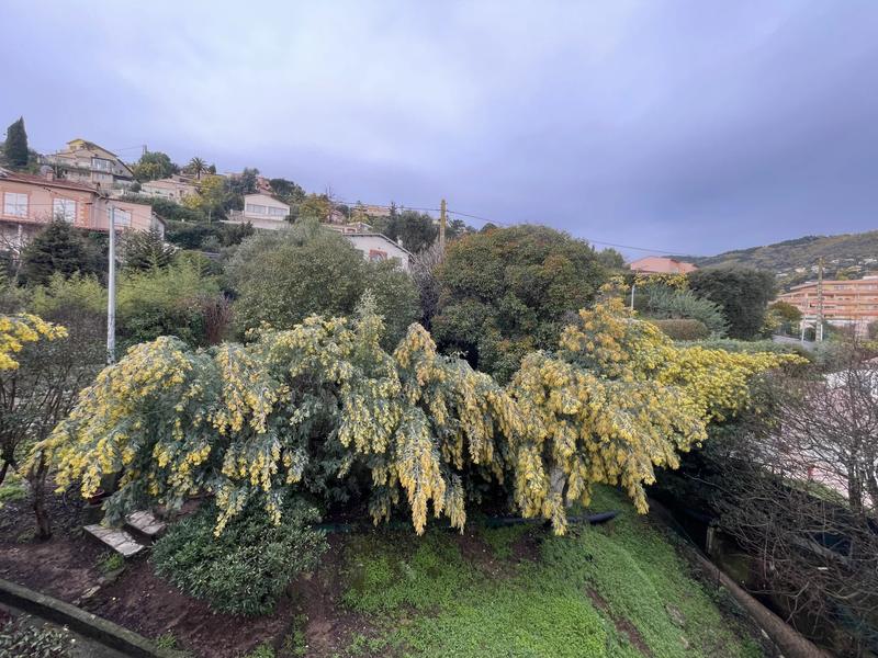 Appartement - 99 m² - 4 pièces