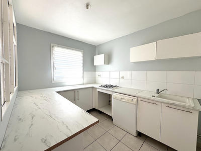 Maison - 92 m² - 4 pièces