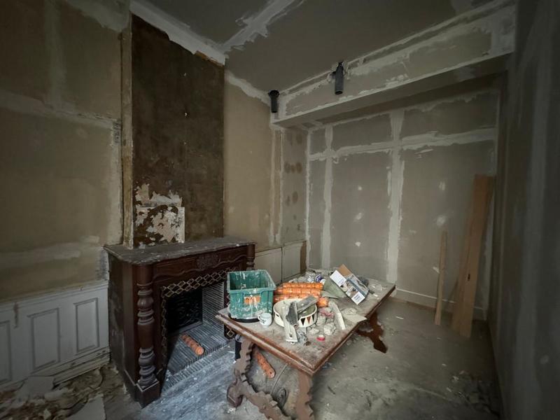 Hôtel particulier - 270 m² - 1 pièce