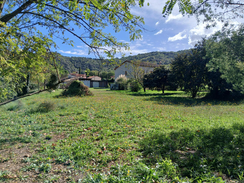 Maison - 230 m² - 11 pièces