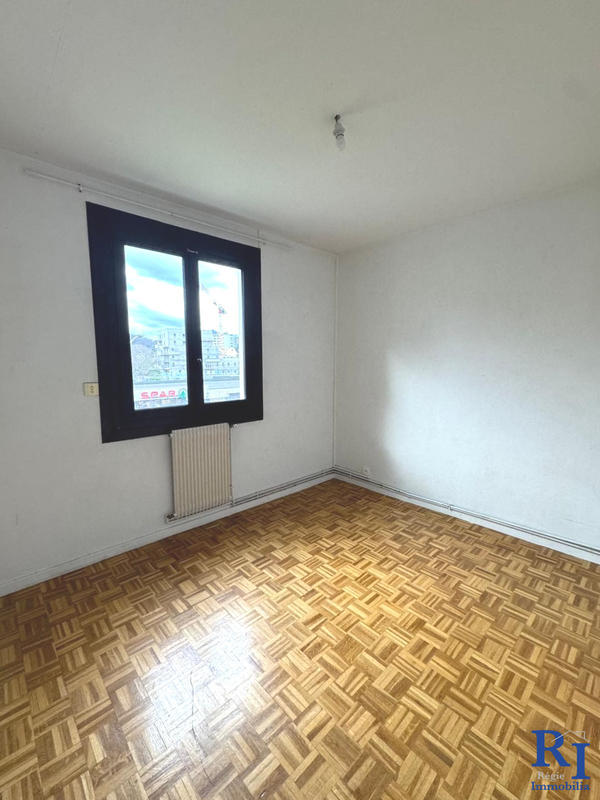 Appartement - 81 m² - 4 pièces