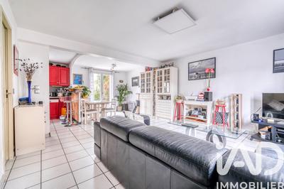 Maison - 96 m² - 6 pièces