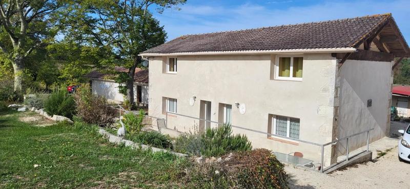 Propriété - 392 m² - 11 pièces