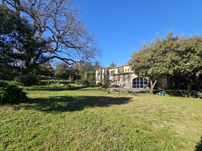 Maison - 185 m² - 5 pièces