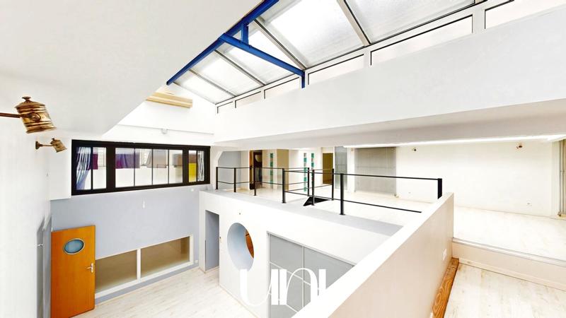 Duplex - 203 m² - 6 pièces