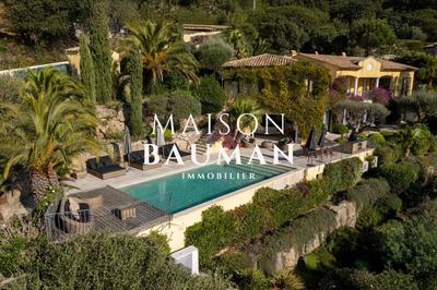 Villa - 302 m² - 12 pièces