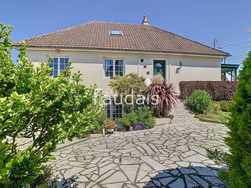 Maison - 149 m² - 7 pièces