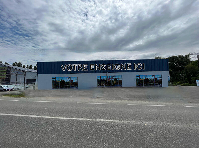 Local commercial - 1 800 m²