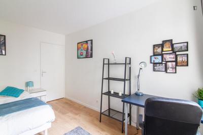 Chambre - 14 m² - 5 pièces