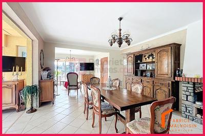 Maison - 99 m² - 4 pièces