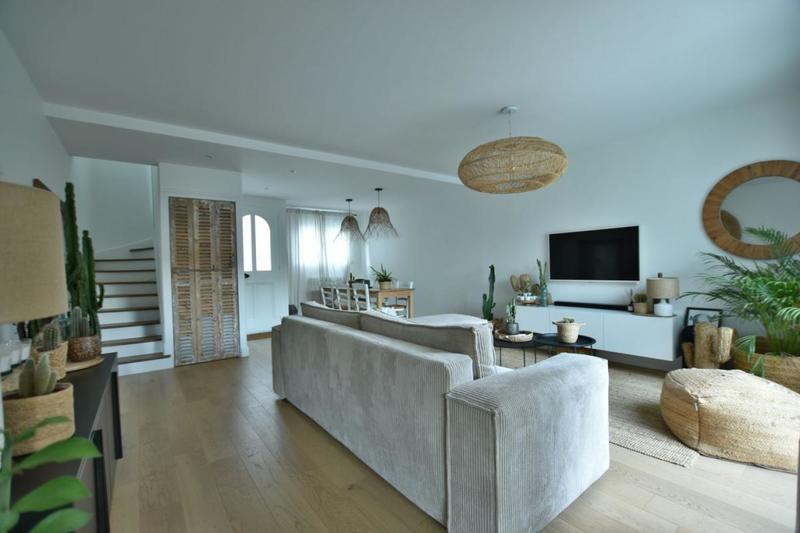 Maison - 98 m² - 5 pièces