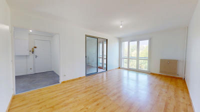 Appartement - 100 m² - 5 pièces
