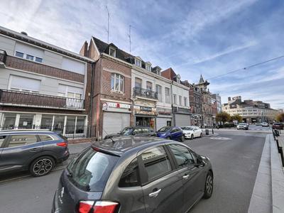 Immeuble - 80 m² - 3 pièces