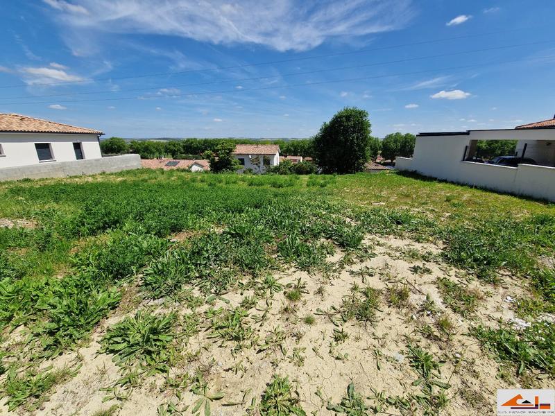 Terrain - 800 m²