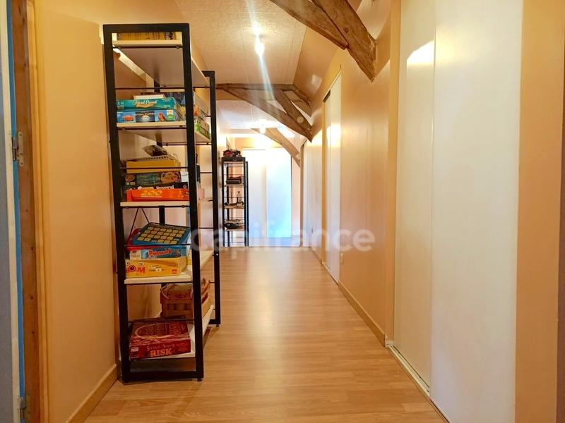 Maison - 268 m² - 7 pièces