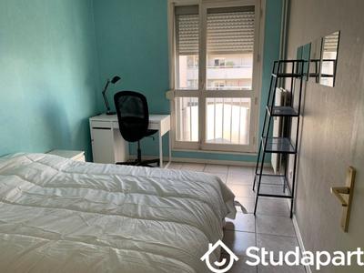 Appartement - 75 m² - 4 pièces