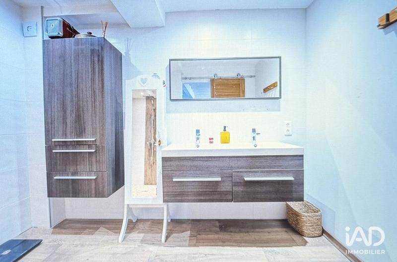 Maison - 200 m² - 4 pièces