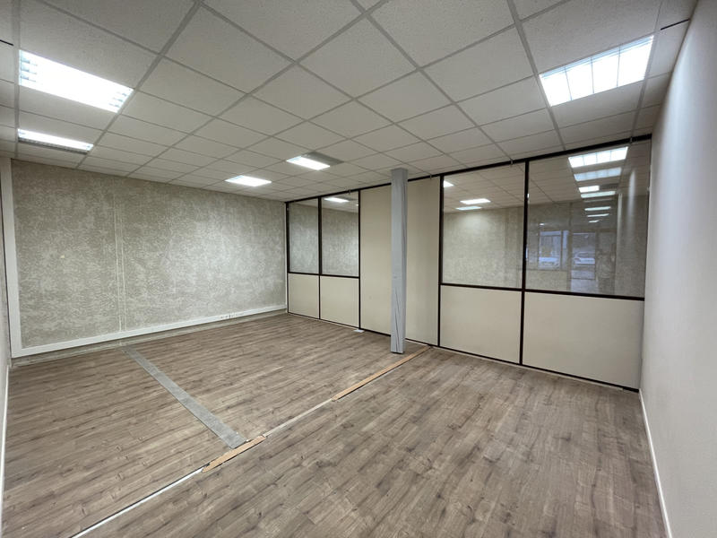 Bureau - 800 m²