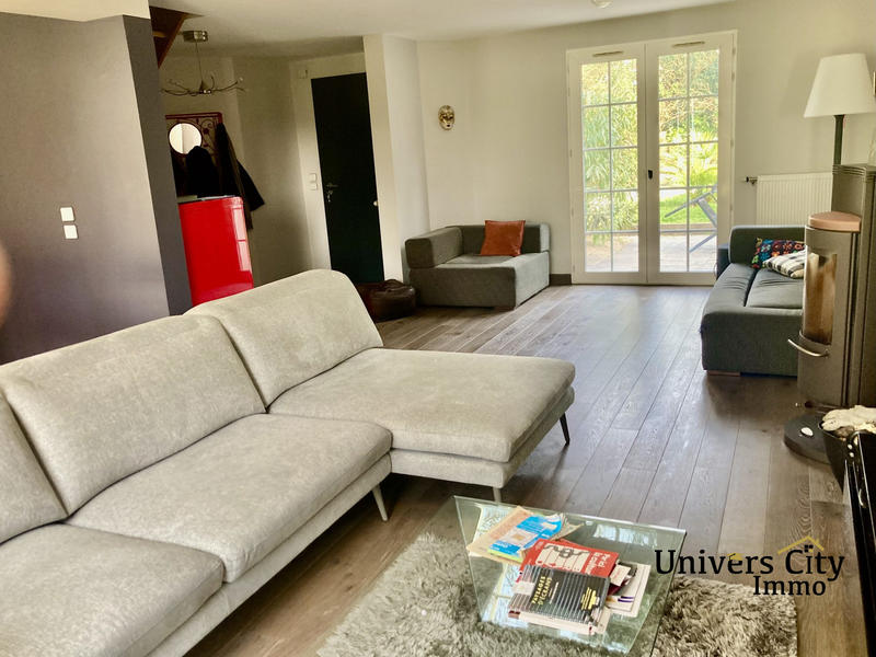 Maison - 140 m² - 6 pièces