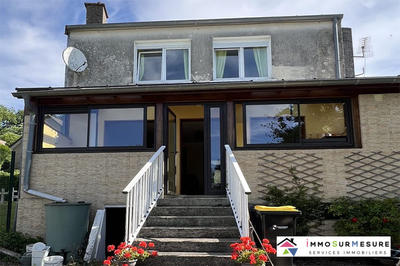 Maison - 130 m² - 9 pièces