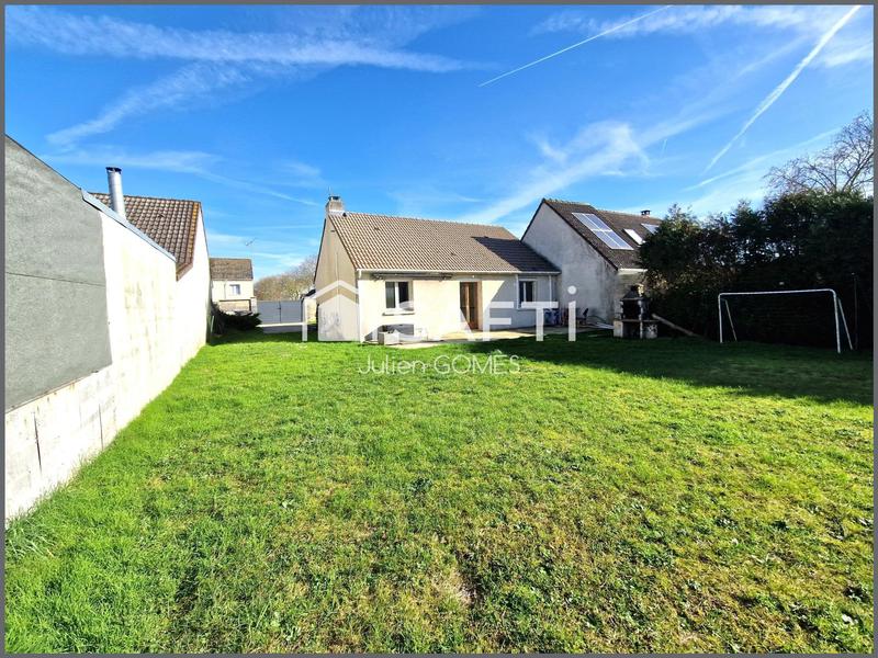 Maison - 92 m² - 5 pièces