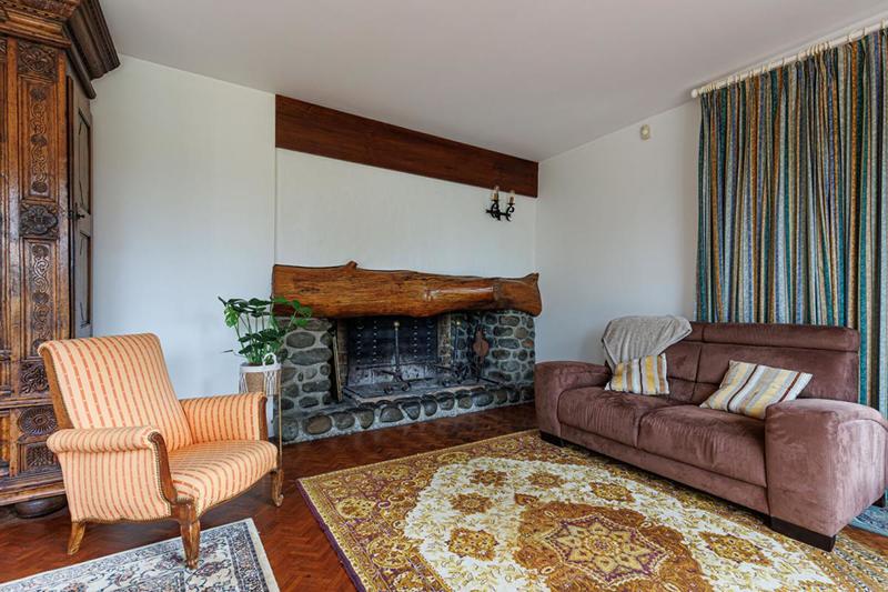 Maison - 341 m² - 12 pièces