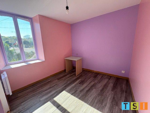 Maison - 99 m² - 5 pièces