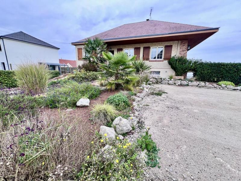 Maison - 111 m² - 4 pièces