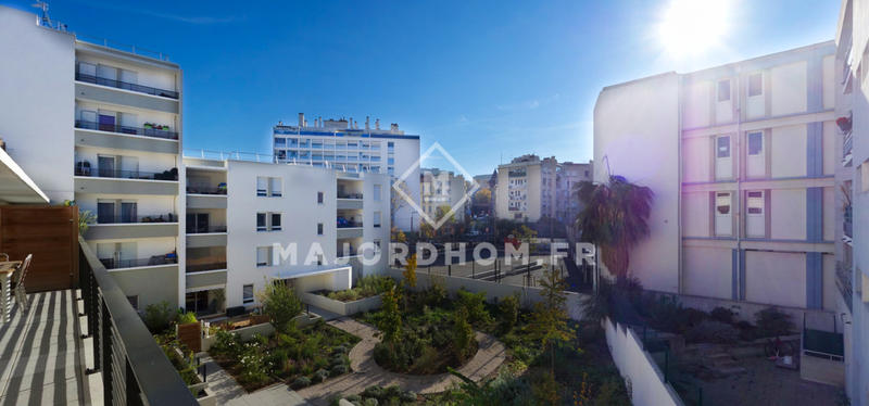 Appartement - 93 m² - 4 pièces