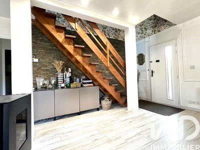 Maison - 93 m² - 4 pièces