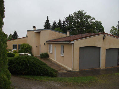 Maison - 180 m² - 7 pièces