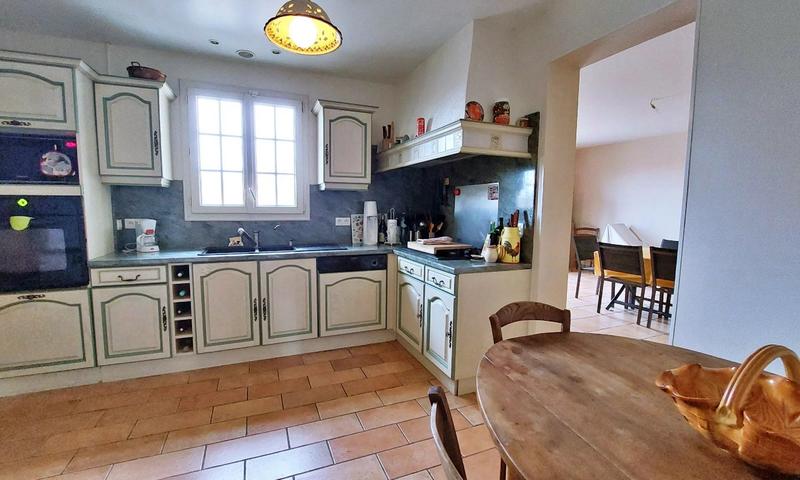 Maison - 145 m² - 6 pièces