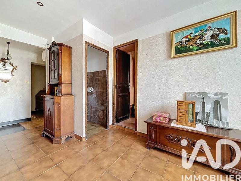 Maison - 260 m² - 8 pièces