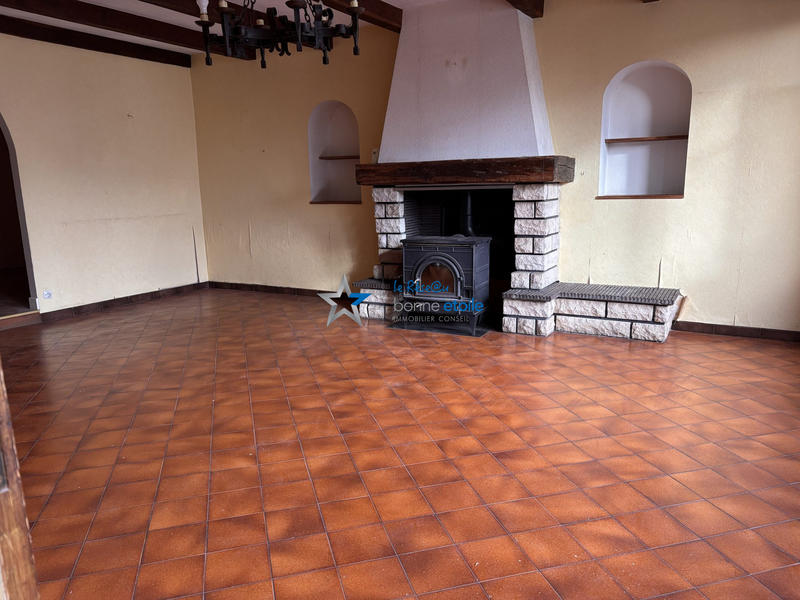 Maison - 193 m² - 8 pièces