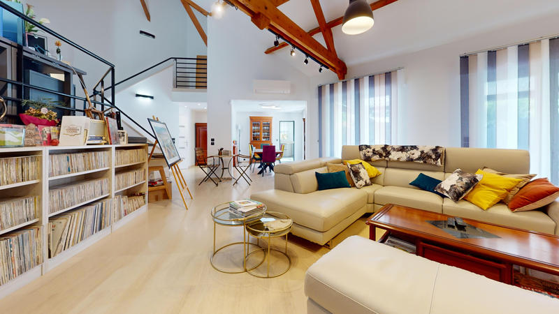 Villa - 310 m² - 11 pièces