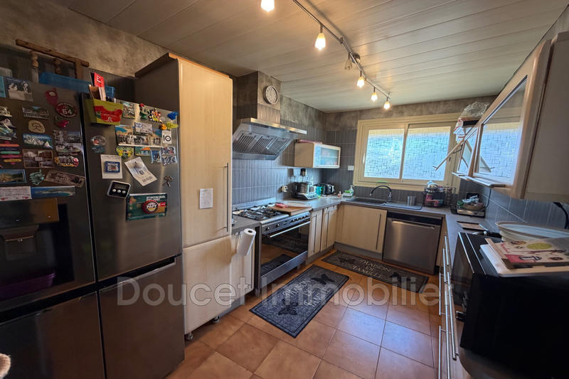 Maison - 254 m² - 5 pièces