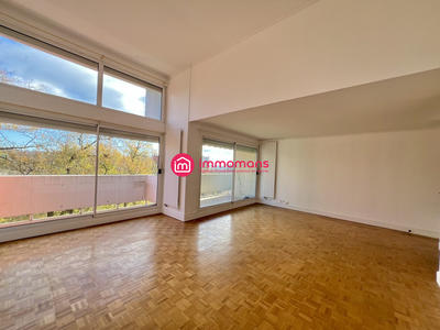 Appartement - 102 m² - 4 pièces