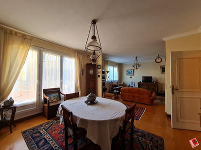 Appartement - 120 m² - 5 pièces