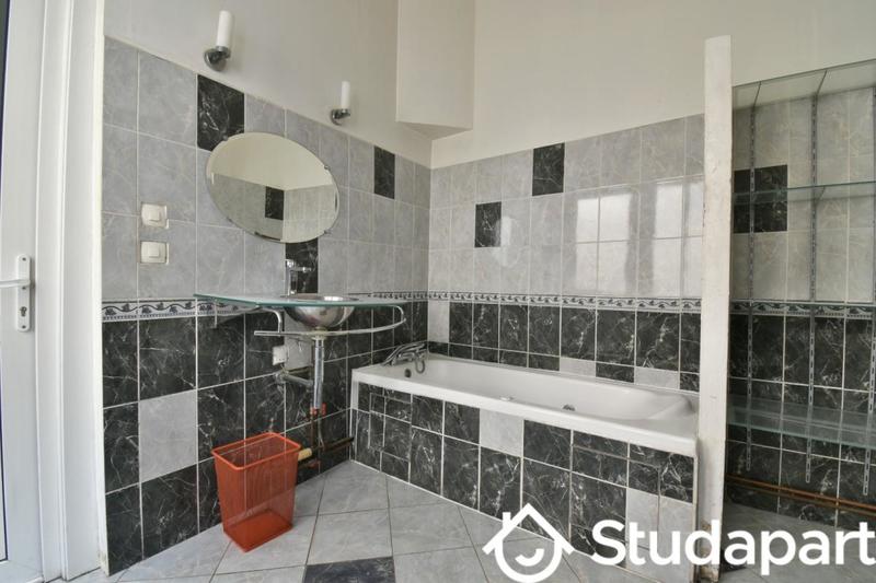 Chambre - 16 m² - 1 pièce