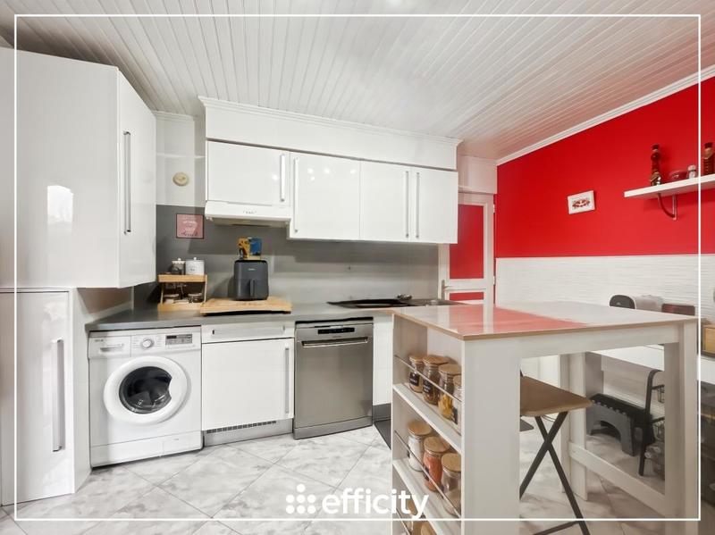 Maison - 93 m² - 4 pièces