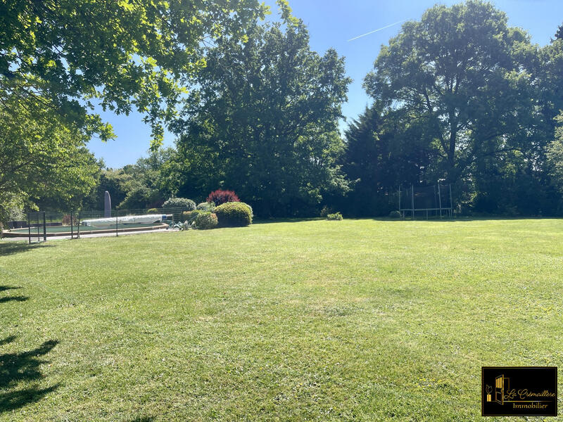 Maison ancienne - 268 m² - 11 pièces