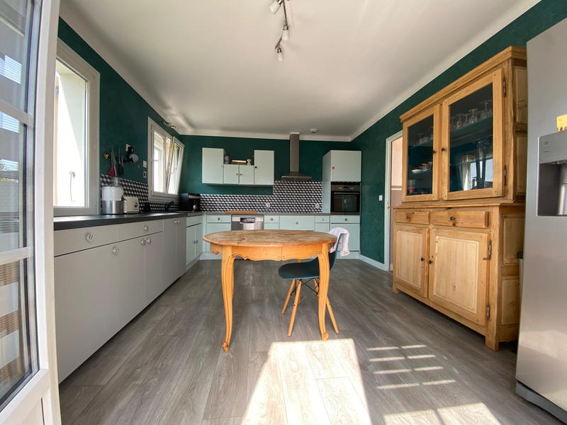 Maison - 195 m² - 6 pièces