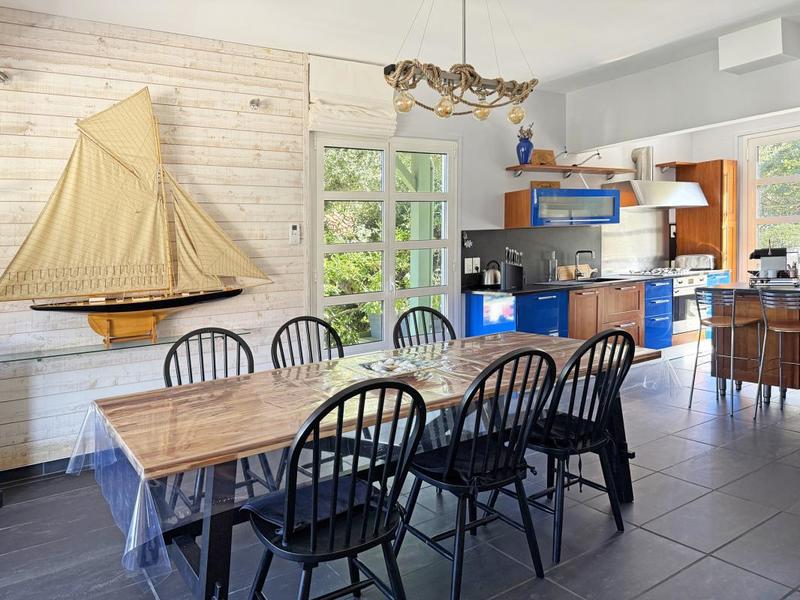 Maison - 140 m² - 4 pièces