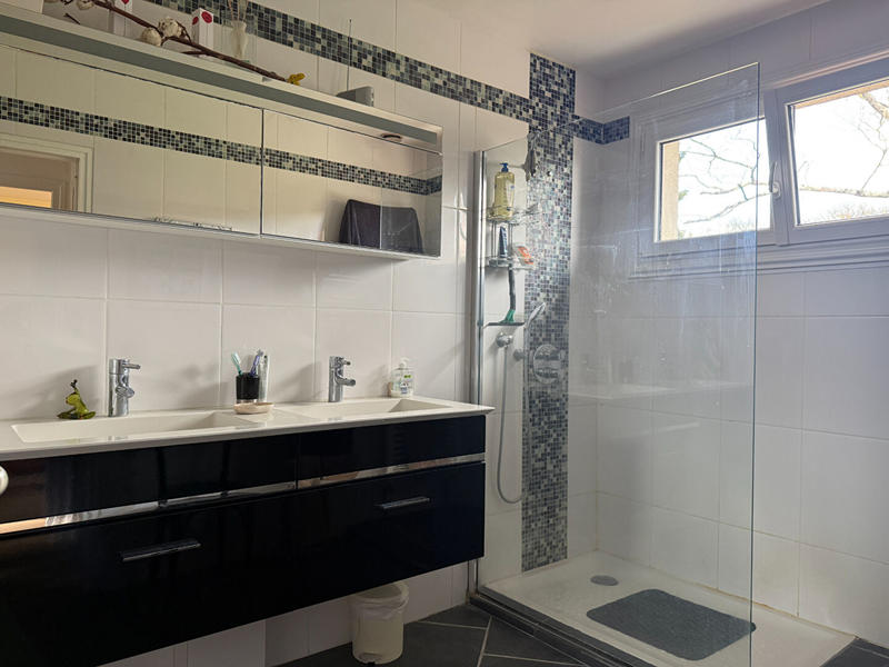 Maison - 122 m² - 7 pièces