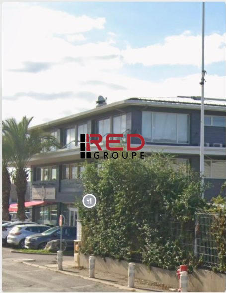 Local d'activités - 900 m²