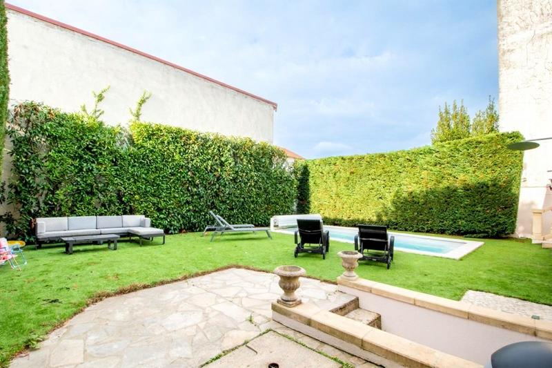 Villa - 182 m² - 7 pièces