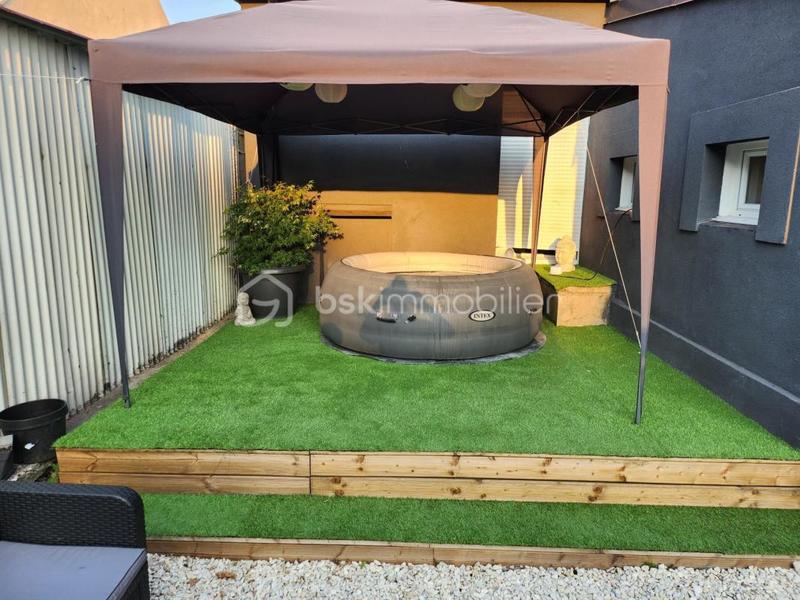 Demeure - 130 m² - 6 pièces