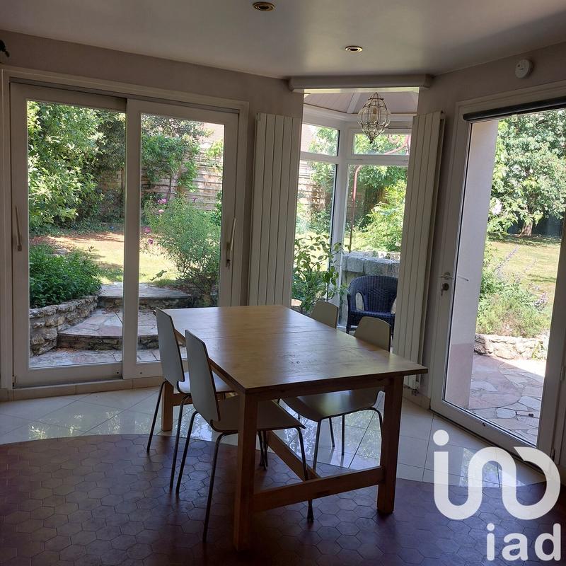 Maison - 215 m² - 8 pièces